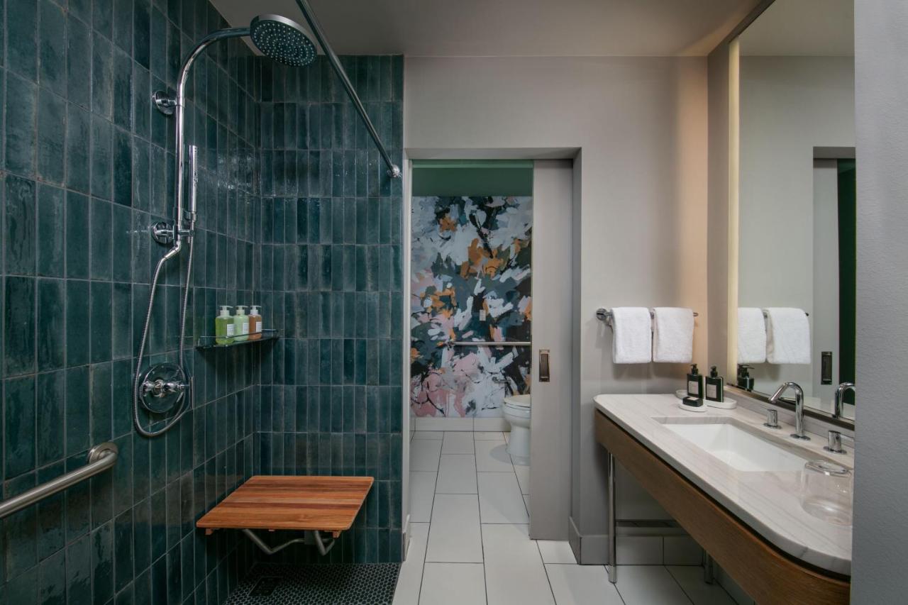 Spectacular Room, Guest room, 1 King at W Austin