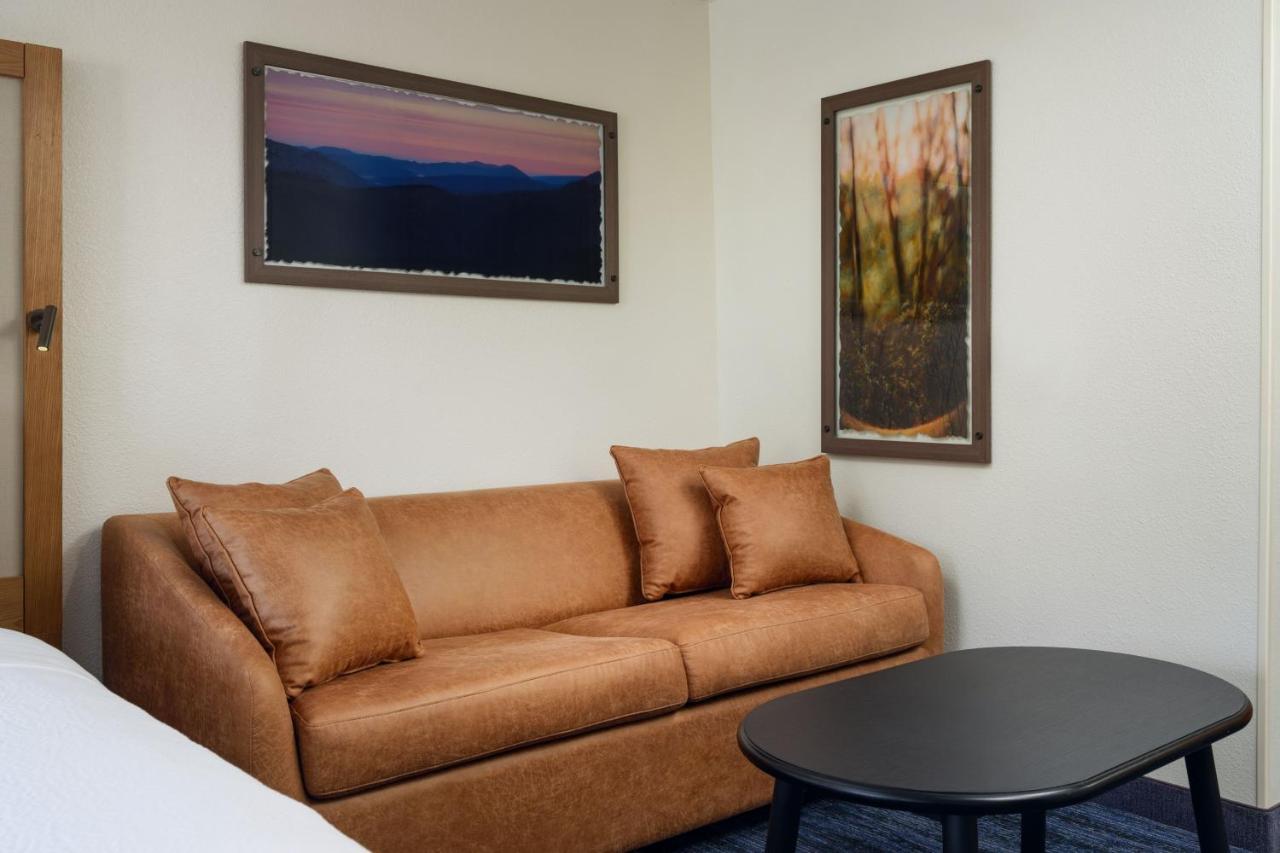 | Fairfield Inn & Suites by Marriott Bessemer
