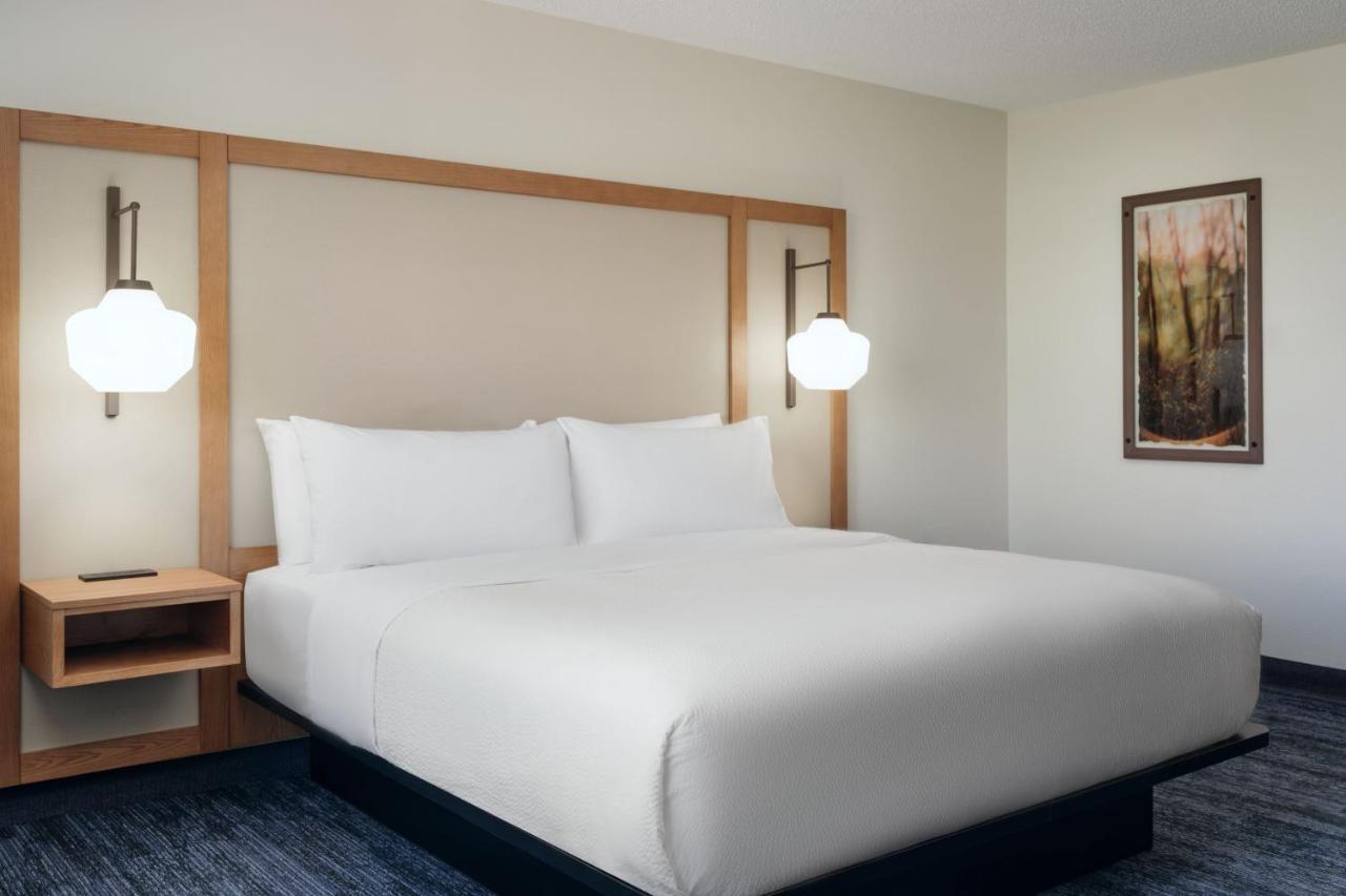 King Room at Fairfield Inn & Suites by Marriott Bessemer