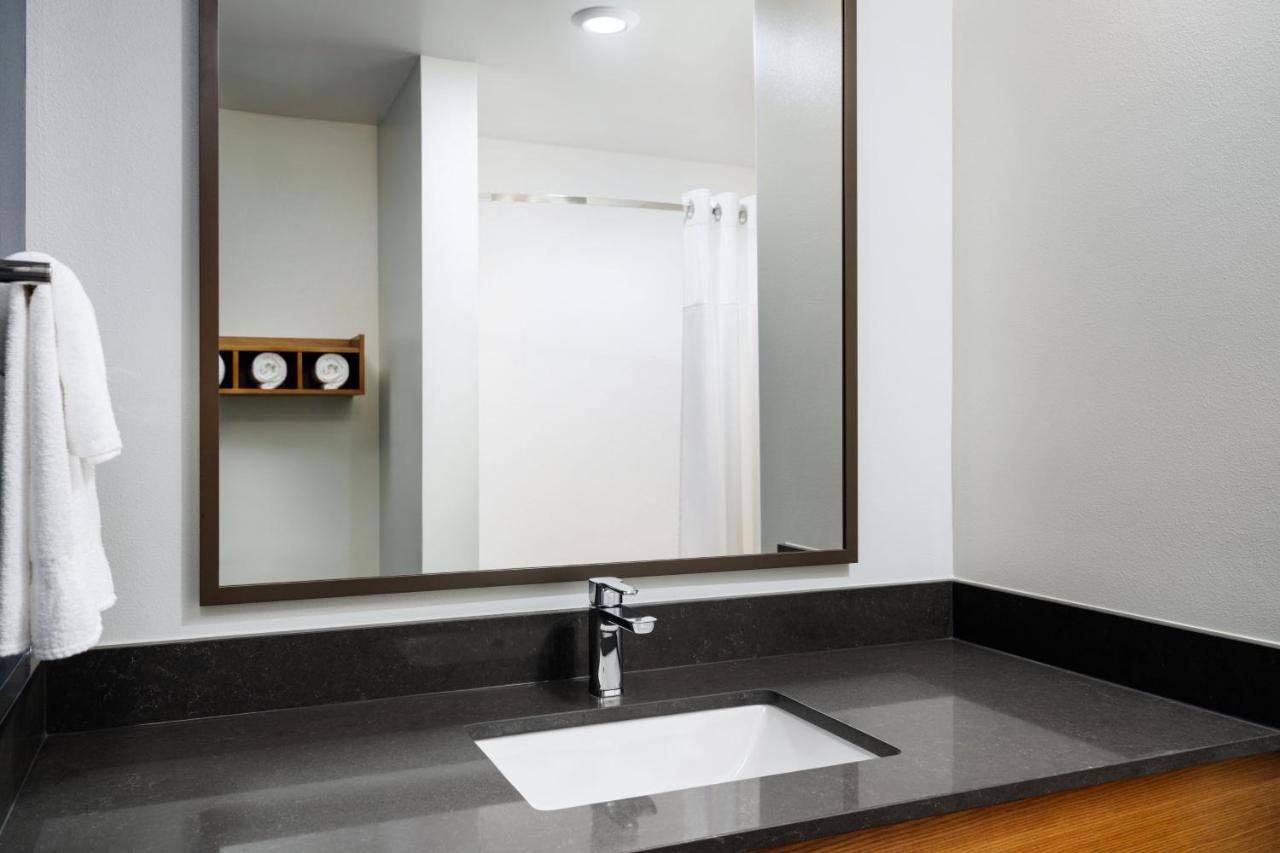 | Fairfield Inn & Suites by Marriott Bessemer