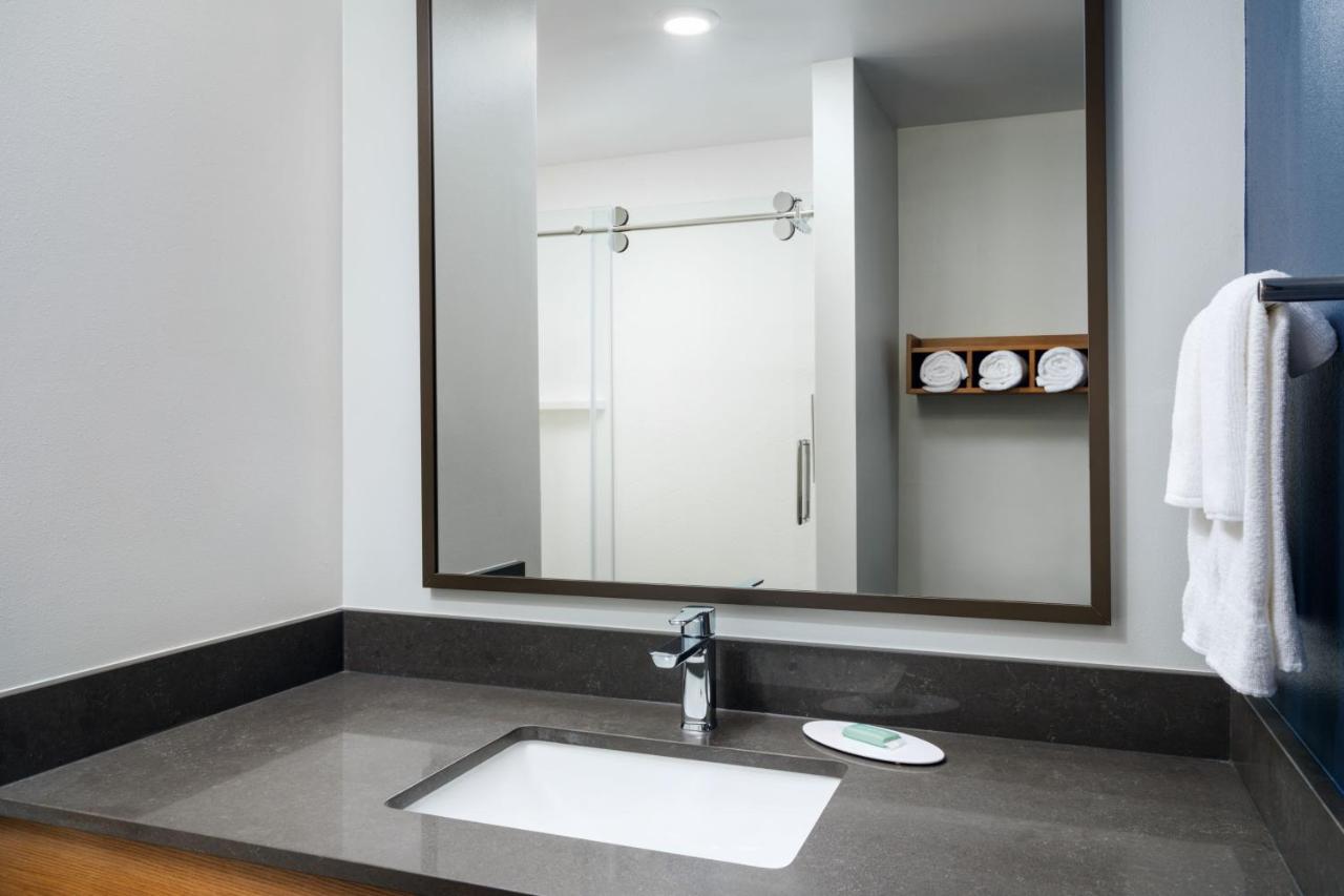| Fairfield Inn & Suites by Marriott Bessemer