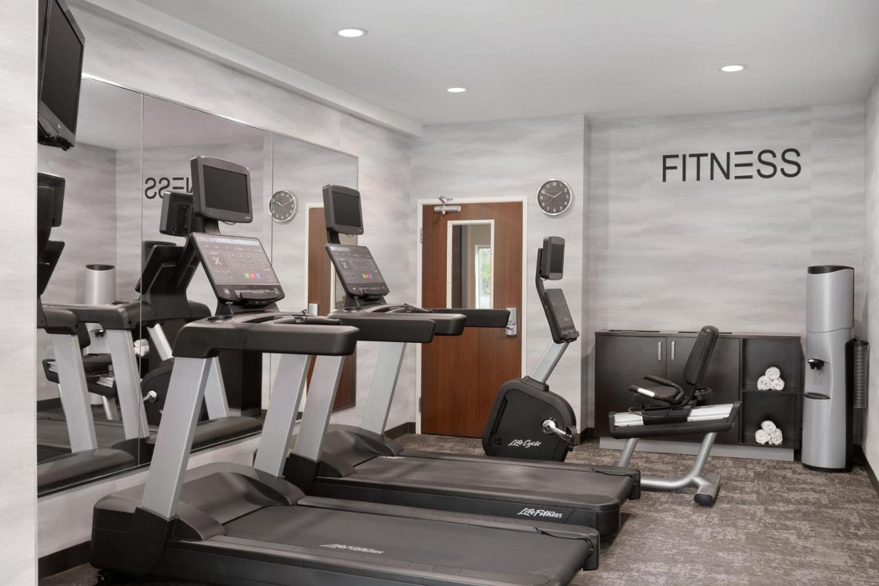 | Fairfield Inn & Suites by Marriott Chicago Naperville/Aurora