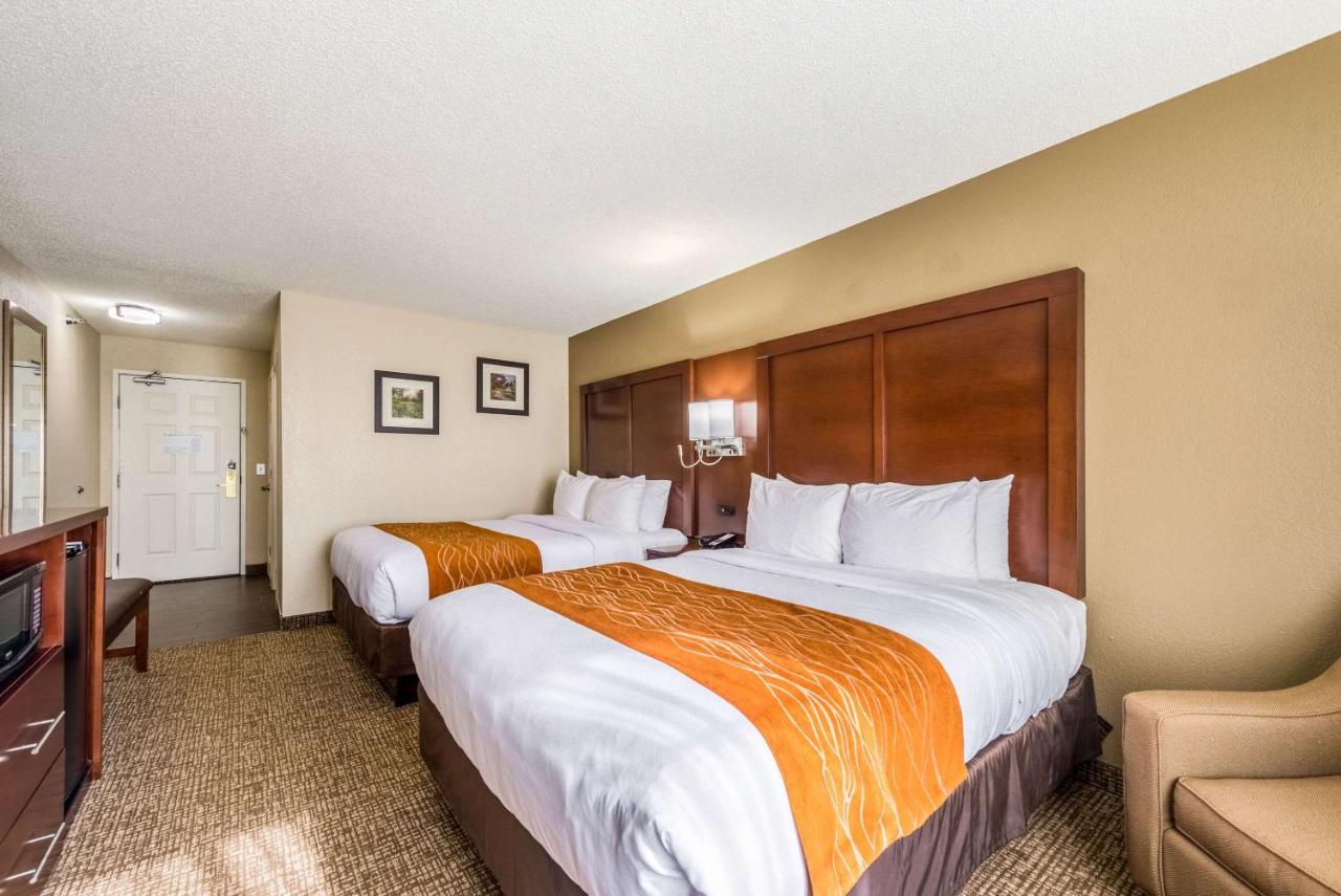 Queen Room with Two Queen Beds - Non-Smoking at Comfort Inn & Suites Dayton North
