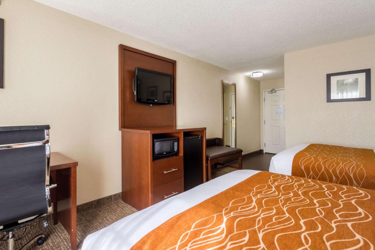 Queen Room with Two Queen Beds - Non-Smoking at Comfort Inn & Suites Dayton North