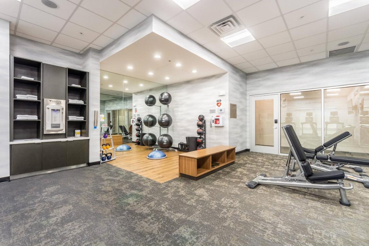 | Fairfield Inn & Suites Dallas Arlington South