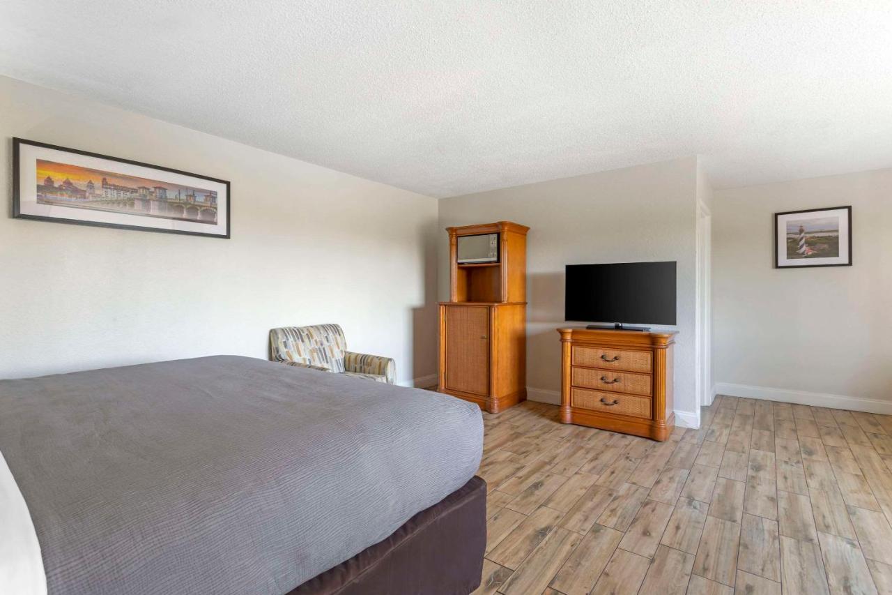 | Quality Inn & Suites St Augustine Beach
