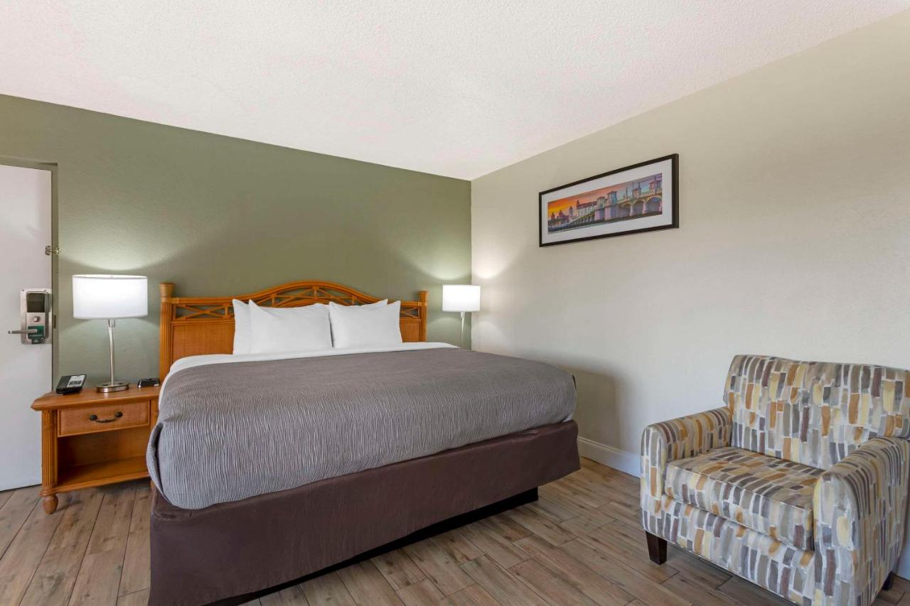 | Quality Inn & Suites St Augustine Beach