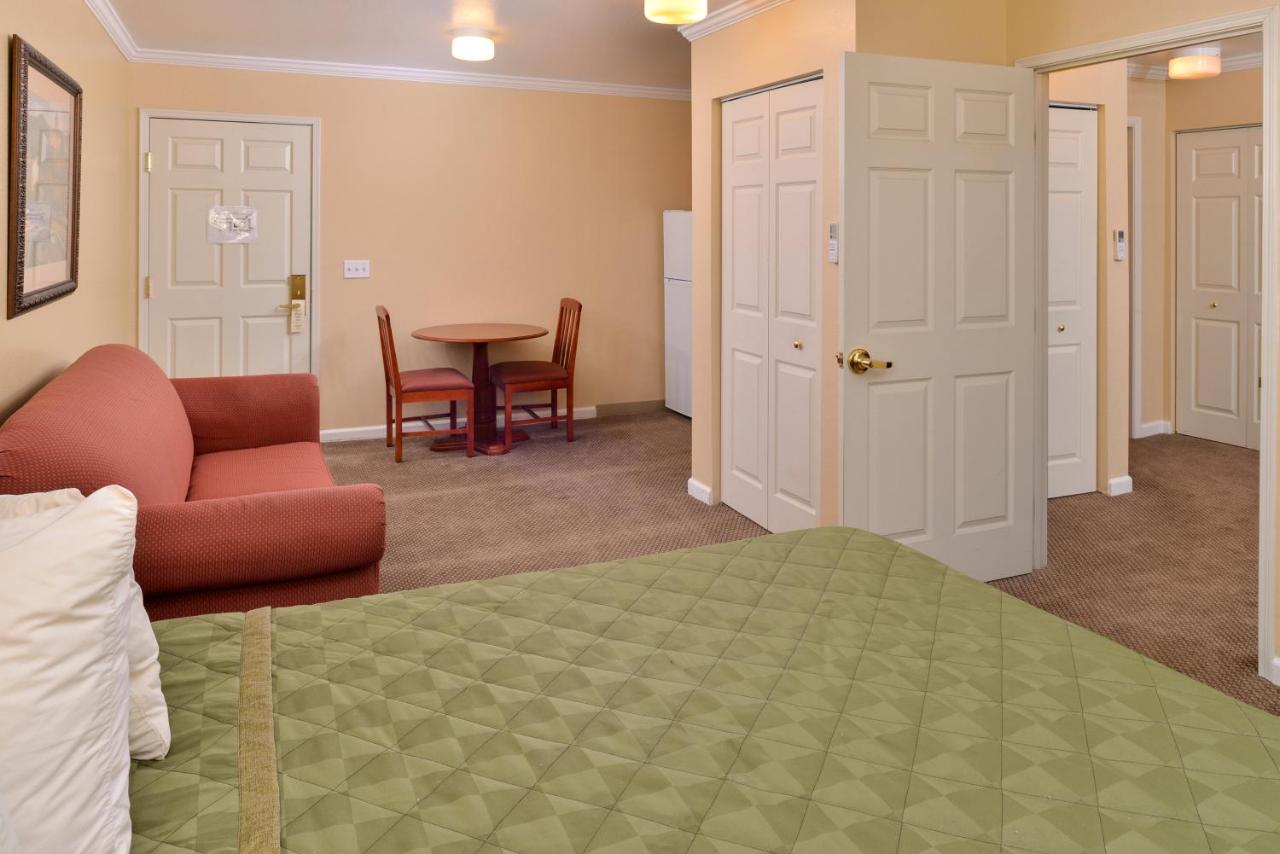 | Fremont Inn