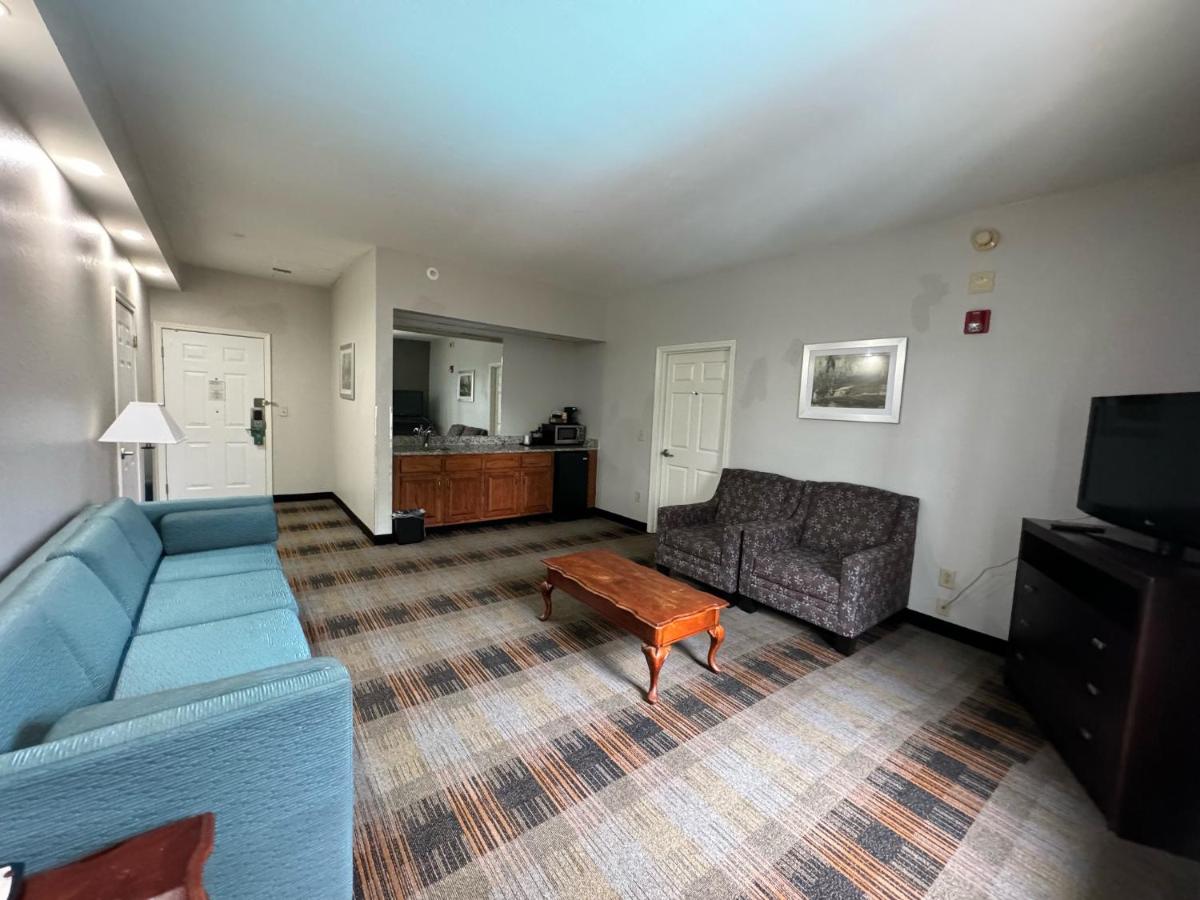 King Room - Non-Smoking at Quality Inn Newnan - Atlanta South