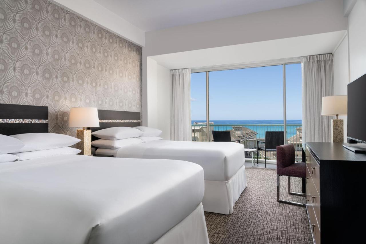 Princess Ocean Double, Guest room, 2 Double, Ocean view at Sheraton Princess Kaiulani Waikiki Beach