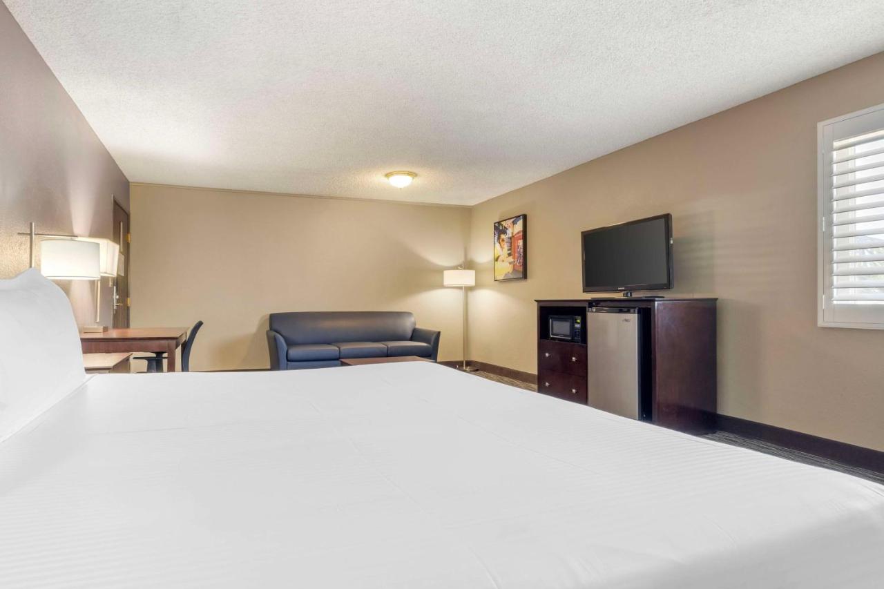 | Best Western McCarran Inn