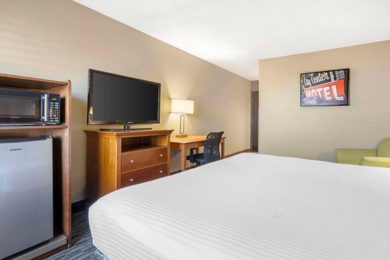 | Best Western McCarran Inn
