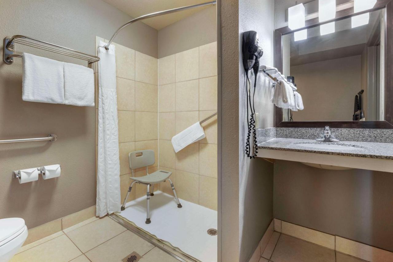 | Best Western McCarran Inn