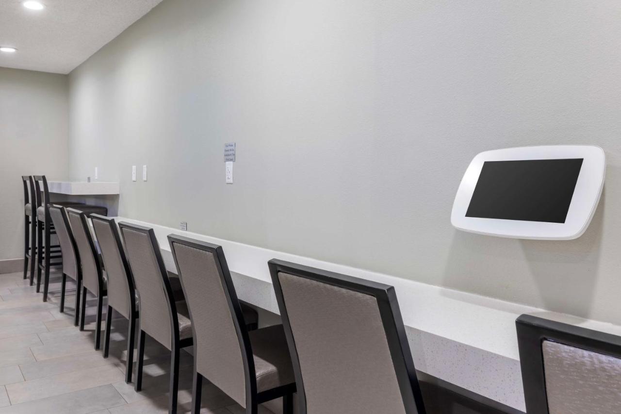 | Best Western McCarran Inn