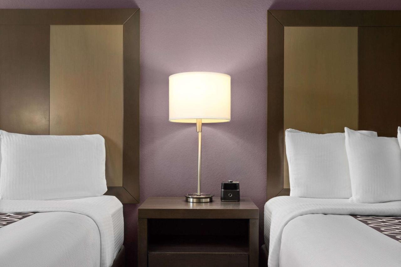Queen Room with Two Queen Beds - Non-Smoking at La Quinta Inn & Suites by Wyndham Williams-Grand Canyon Area