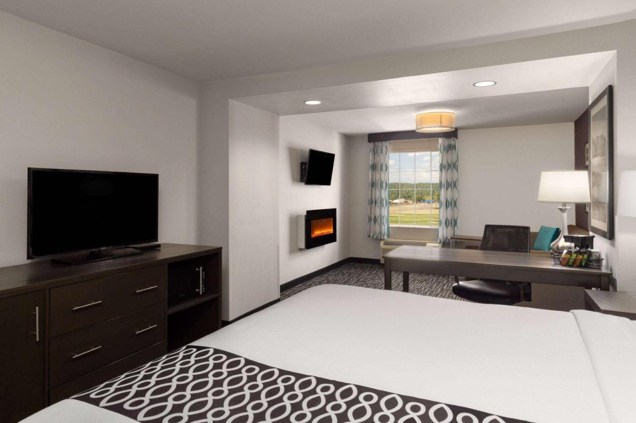Superior King Room - Non-Smoking at La Quinta Inn & Suites by Wyndham Williams-Grand Canyon Area