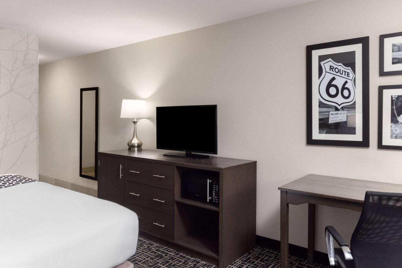 Deluxe King Room - Non-Smoking at La Quinta Inn & Suites by Wyndham Williams-Grand Canyon Area