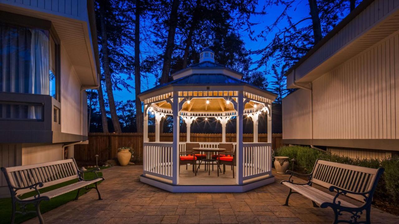 | Best Western The Inn & Suites Pacific Grove