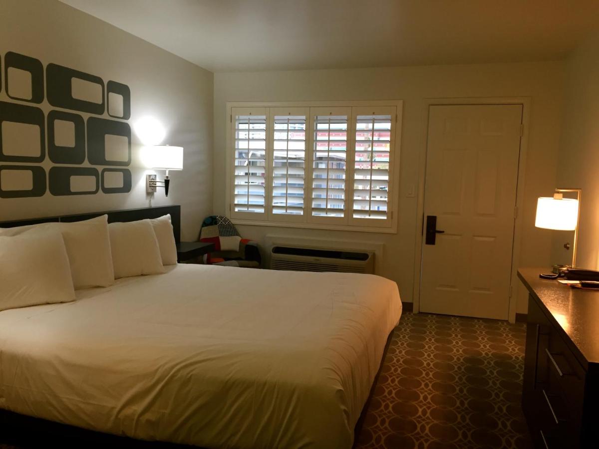 | University Inn ASU/Tempe
