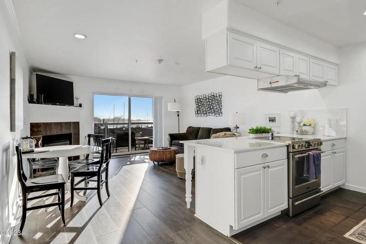| The Landing at Newport Condominium Hotel