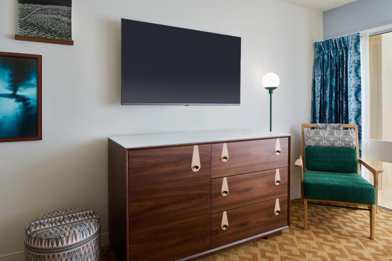 | Waikiki Malia by Outrigger