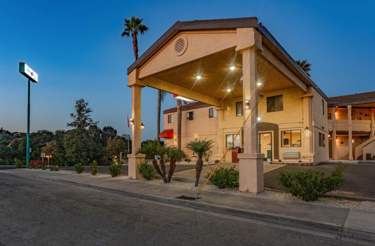 | Aloha Inn