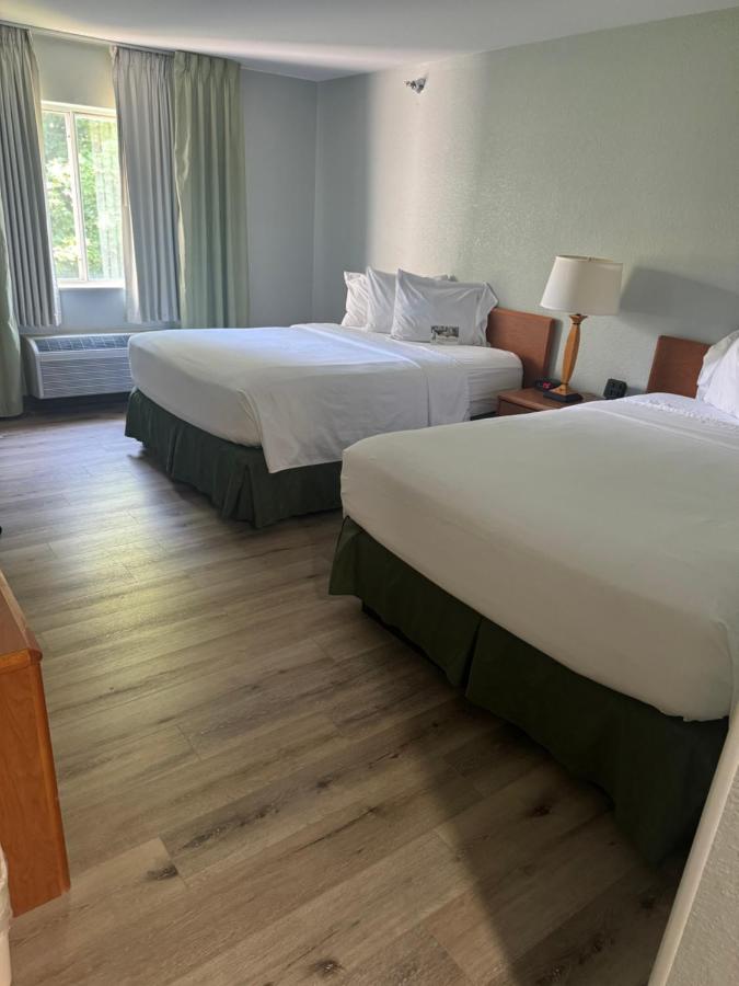 Queen Room with Two Queen Beds - Non-Smoking at Wingate by Wyndham Sioux City