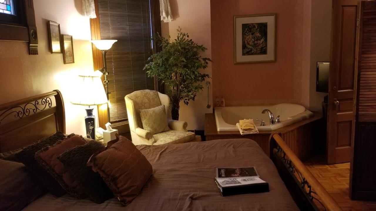 | Old Northside Bed & Breakfast