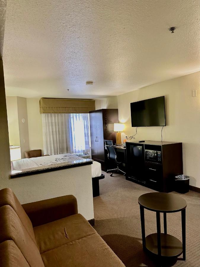 Standard King Suite at Sleep Inn & Suites Tulsa Central I-44