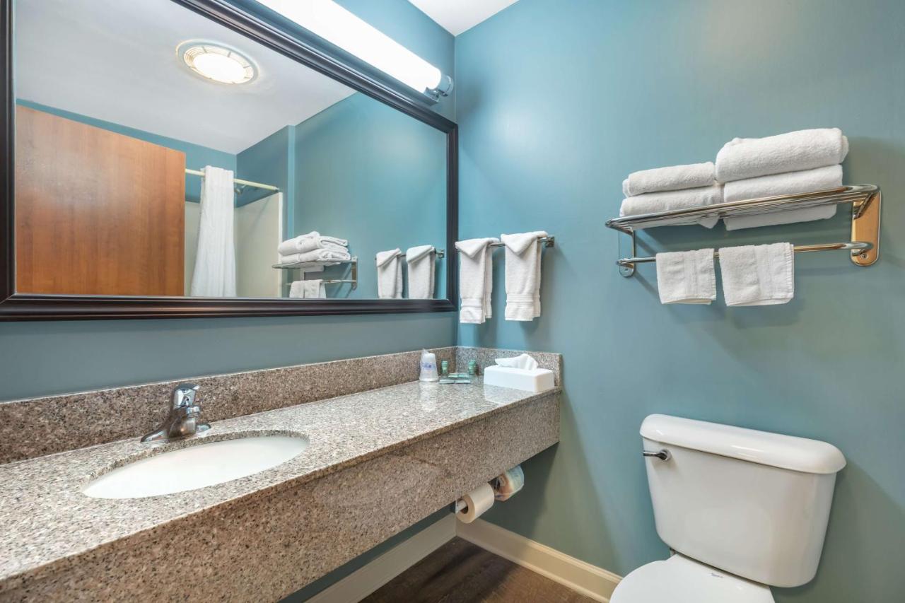 Queen Room with Two Queen Beds at Best Western Ocean City Hotel & Suites