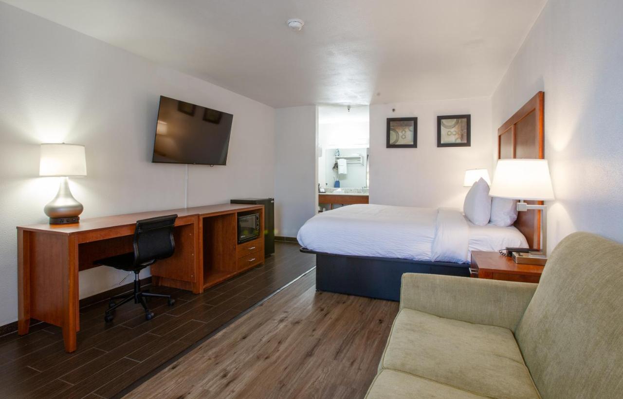 | Hotel Serene