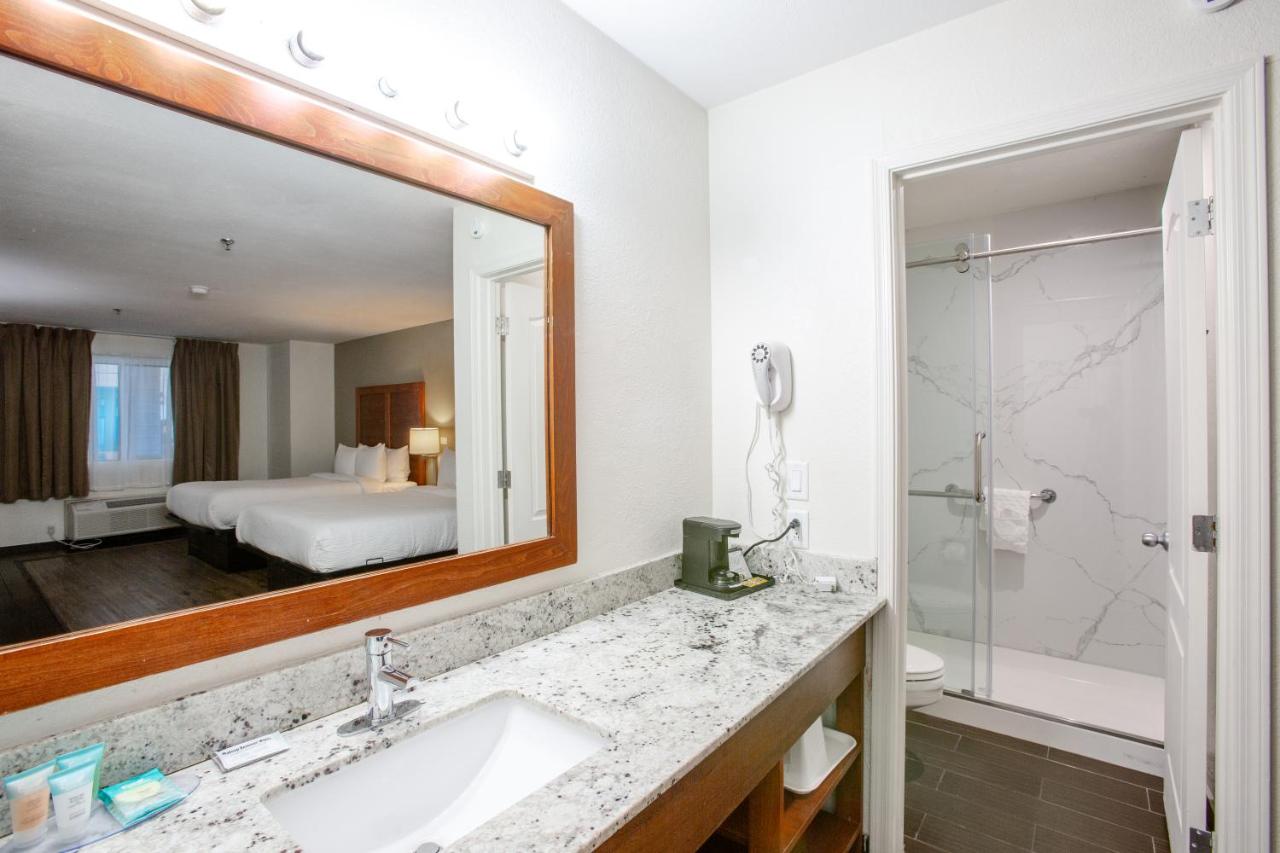 | Hotel Serene