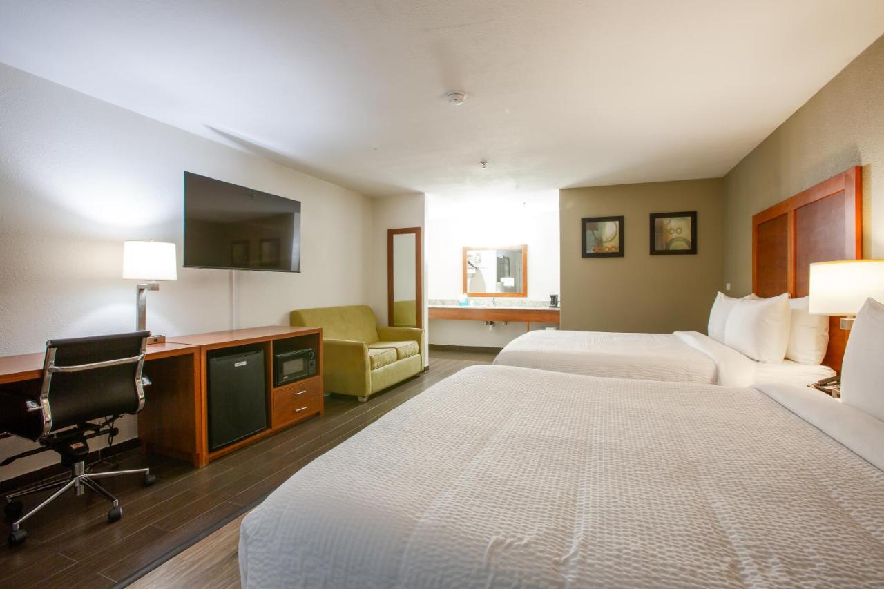 | Hotel Serene