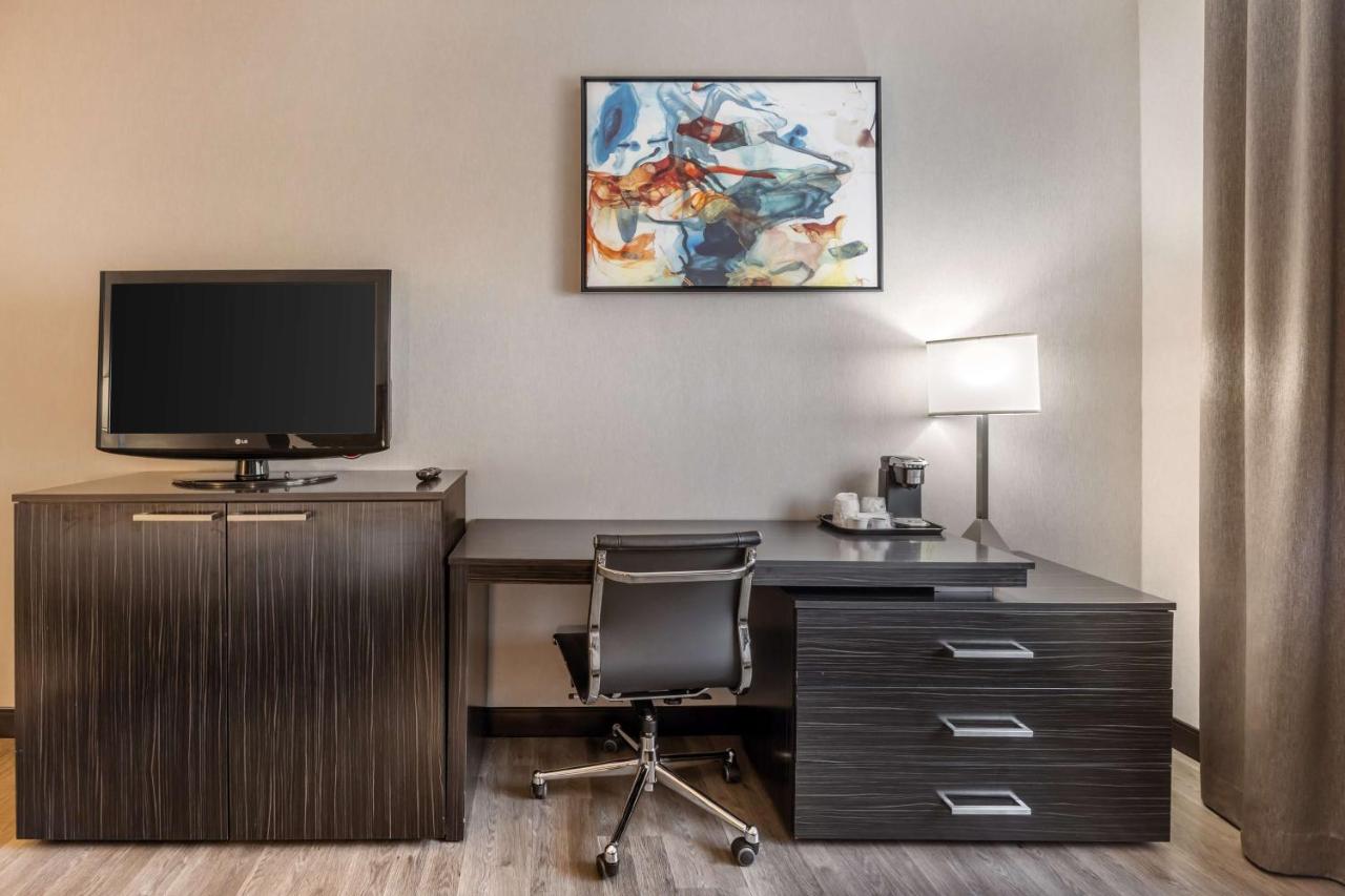  | Best Western Plus North Las Vegas Inn & Suites