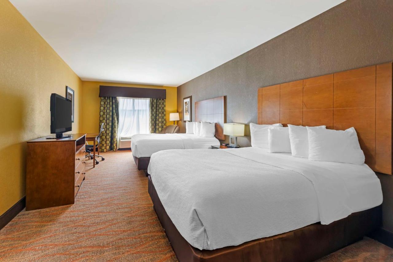 Queen Room with Two Queen Beds - Disability Access/Non-Smoking at Best Western Plus Tupelo Inn & Suites