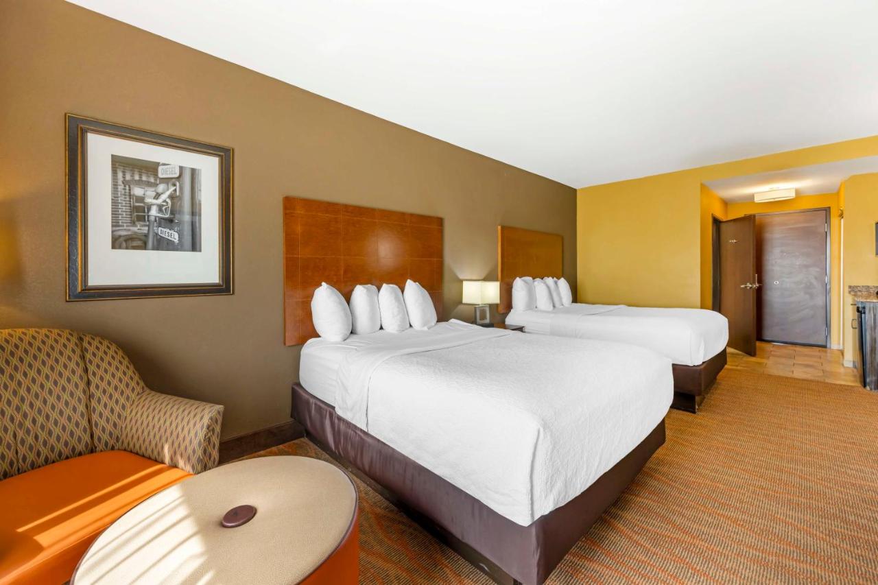 Queen Room with Two Queen Beds - Disability Access/Non-Smoking at Best Western Plus Tupelo Inn & Suites
