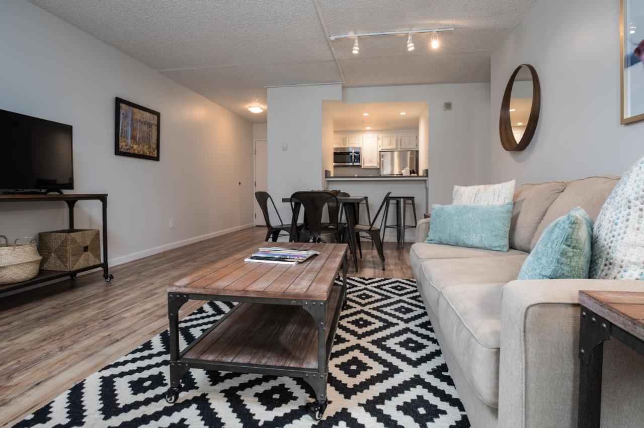 One-Bedroom Apartment with Valley View at Evergreen Lodge at Vail