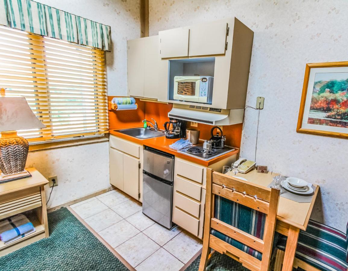  | Smoketree Lodge, a VRI resort