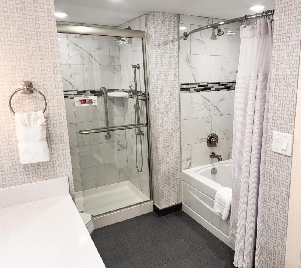 | Clayton Plaza Hotel & Extended Stay