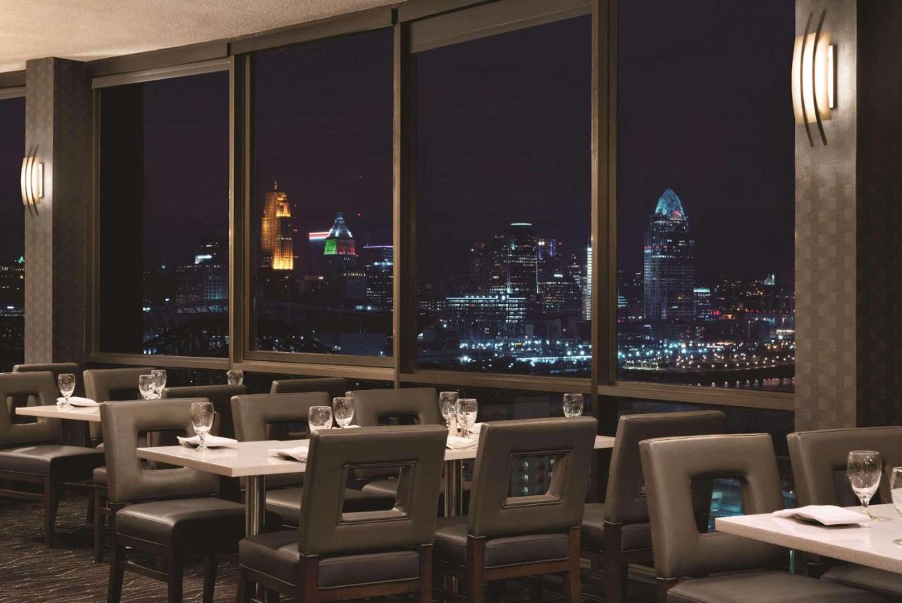 | Radisson Hotel Cincinnati Riverfront