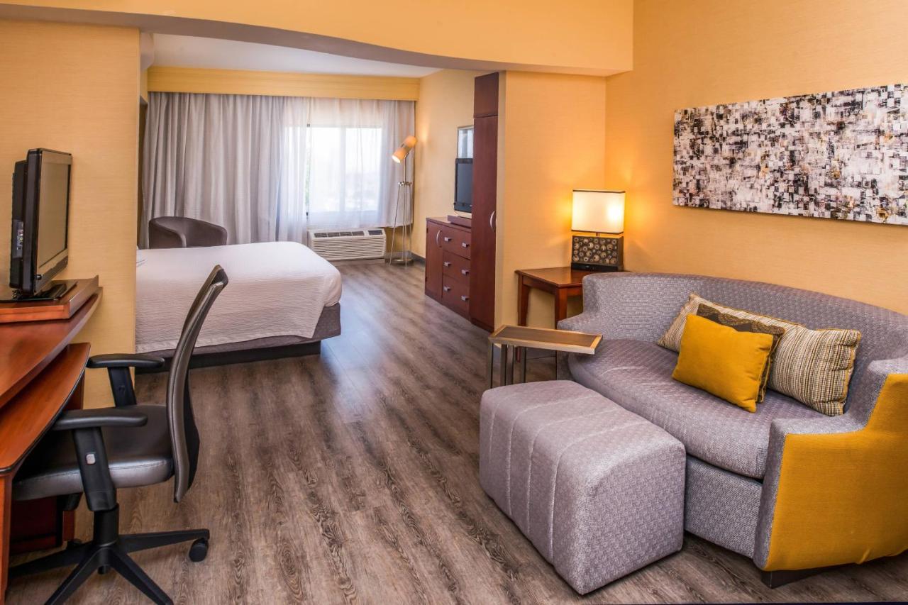 | Courtyard by Marriott Victorville Hesperia