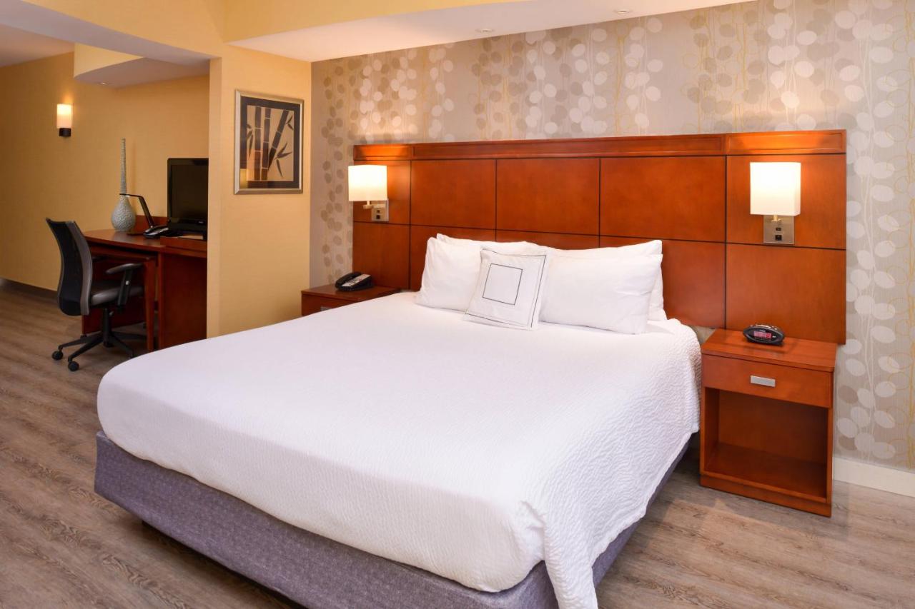 | Courtyard by Marriott Victorville Hesperia