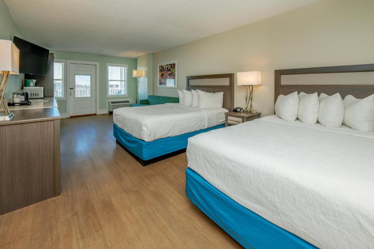 Double Room - Disability Access at Commander Hotel & Suites