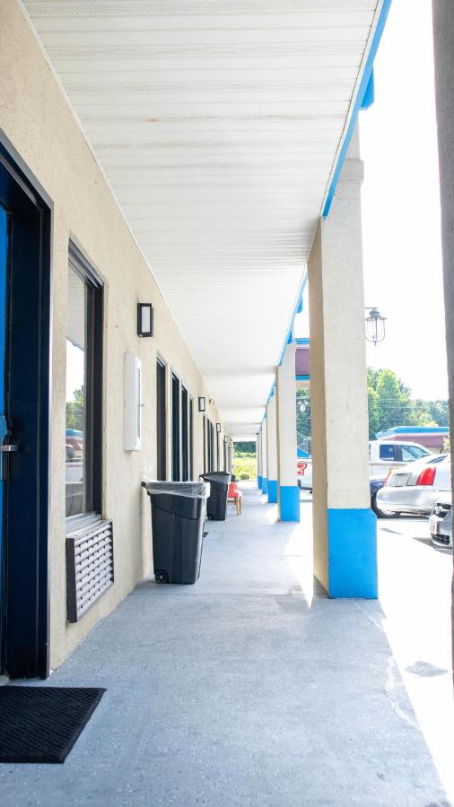 | Executive Inn Yanceyville