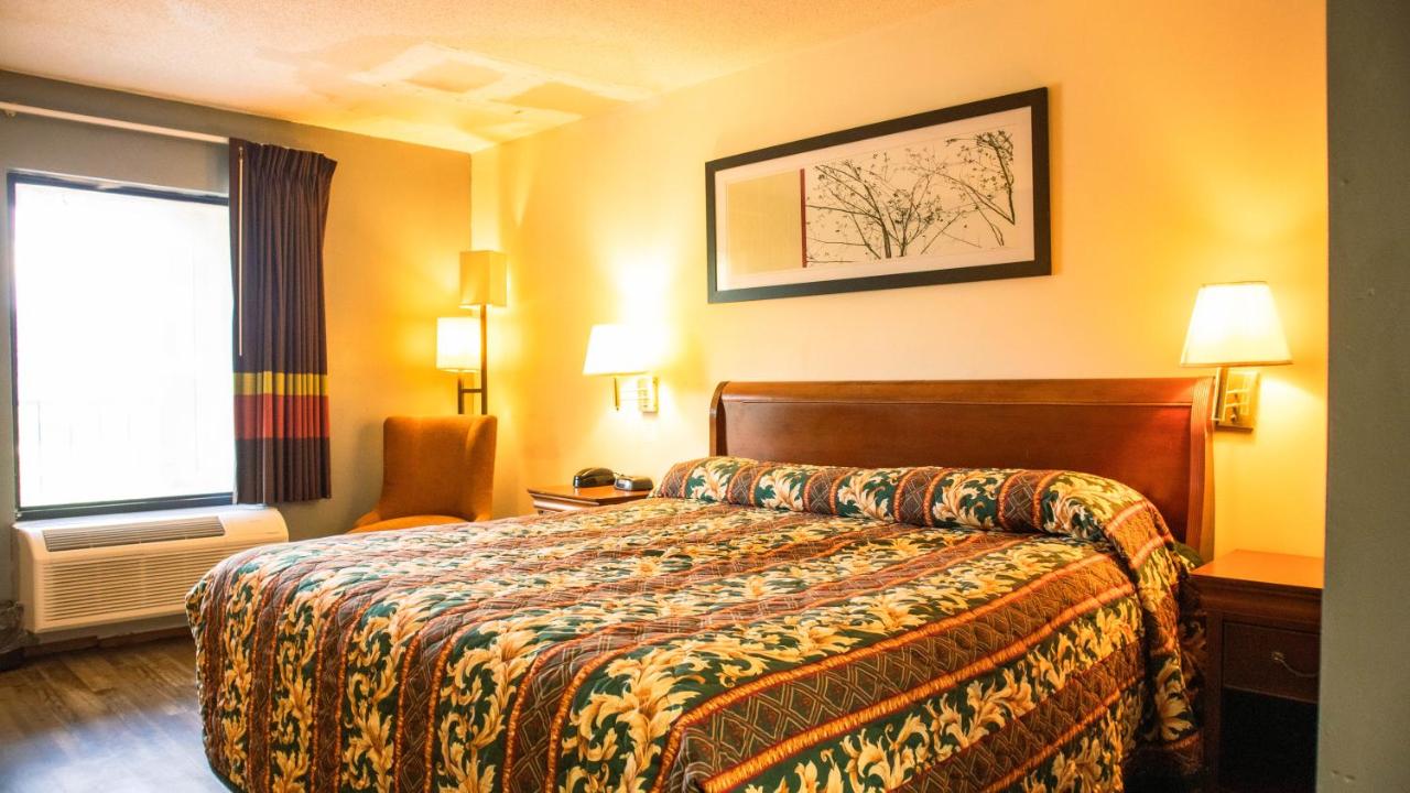 | Executive Inn Yanceyville