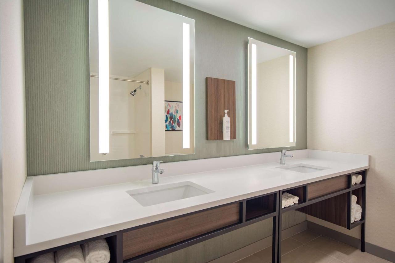 Premium King Room at Hilton Garden Inn Danbury