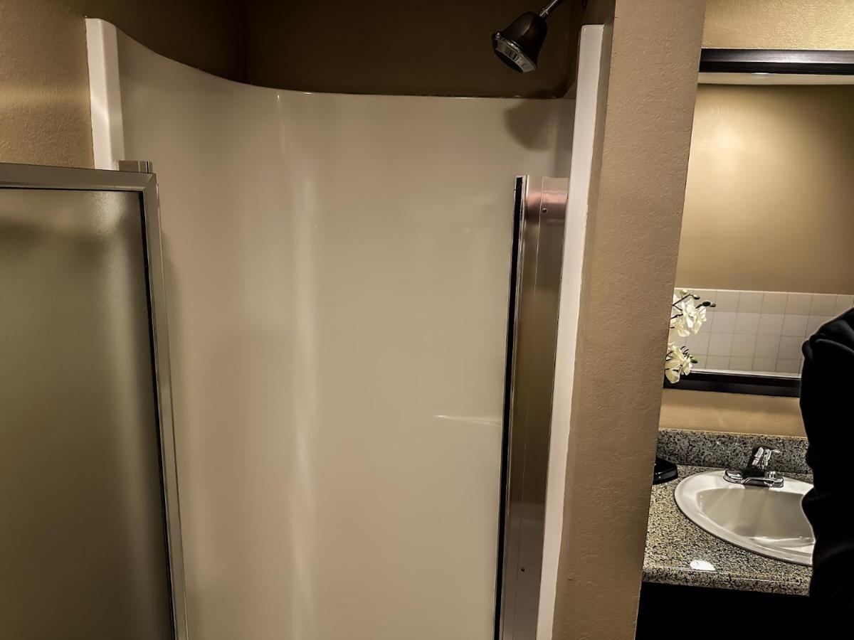 Junior Suite at Heritage Inn