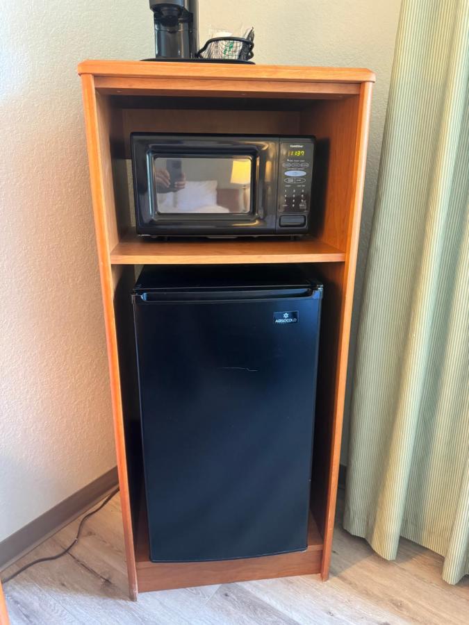 King Room - Non-Smoking at Wingate by Wyndham Sioux City