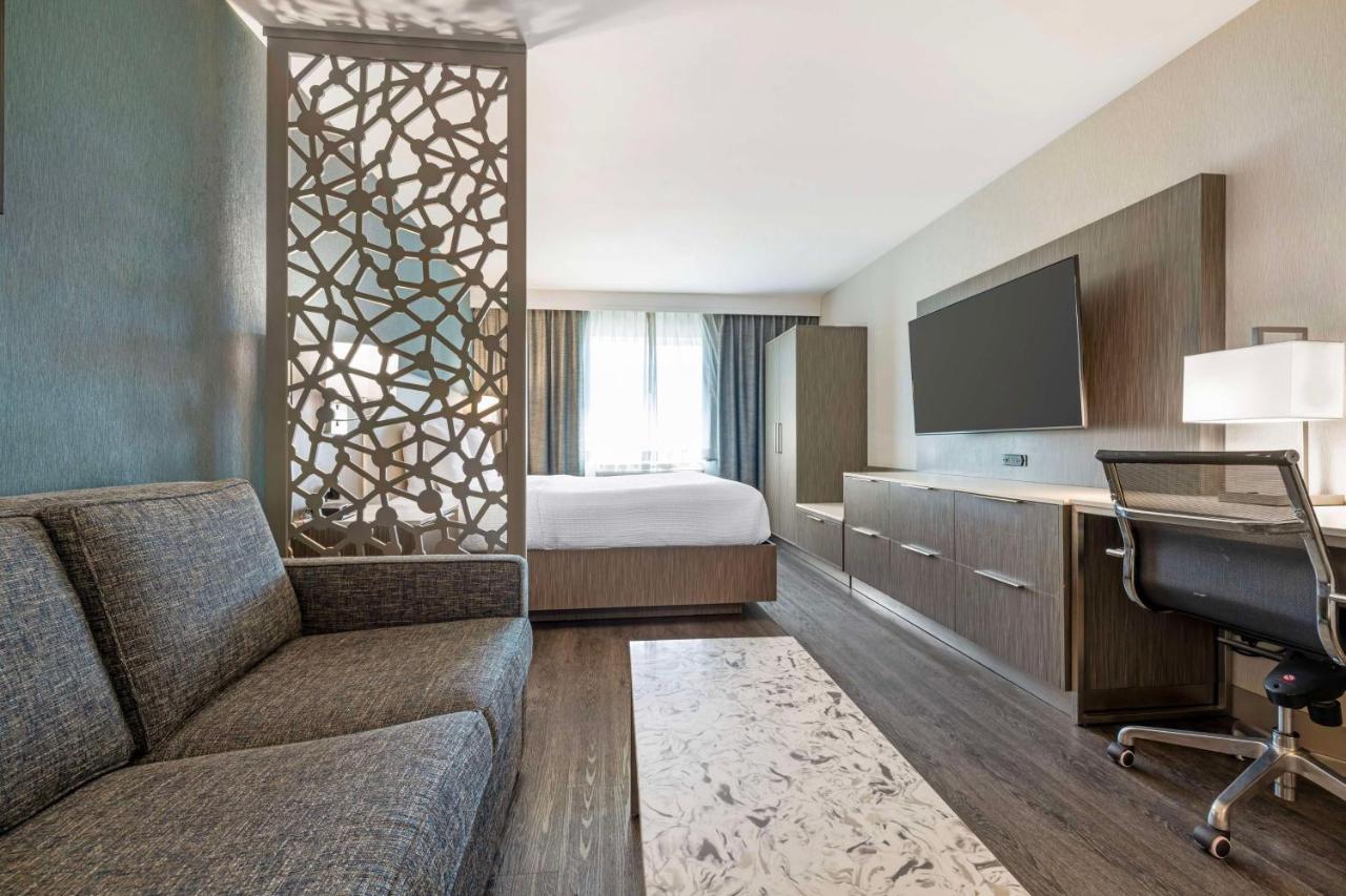 King Suite - Non-Smoking at Best Western Plus Temecula Wine Country Hotel &Suites