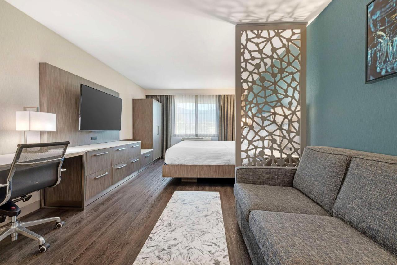  | Best Western Plus Temecula Wine Country Hotel &Suites